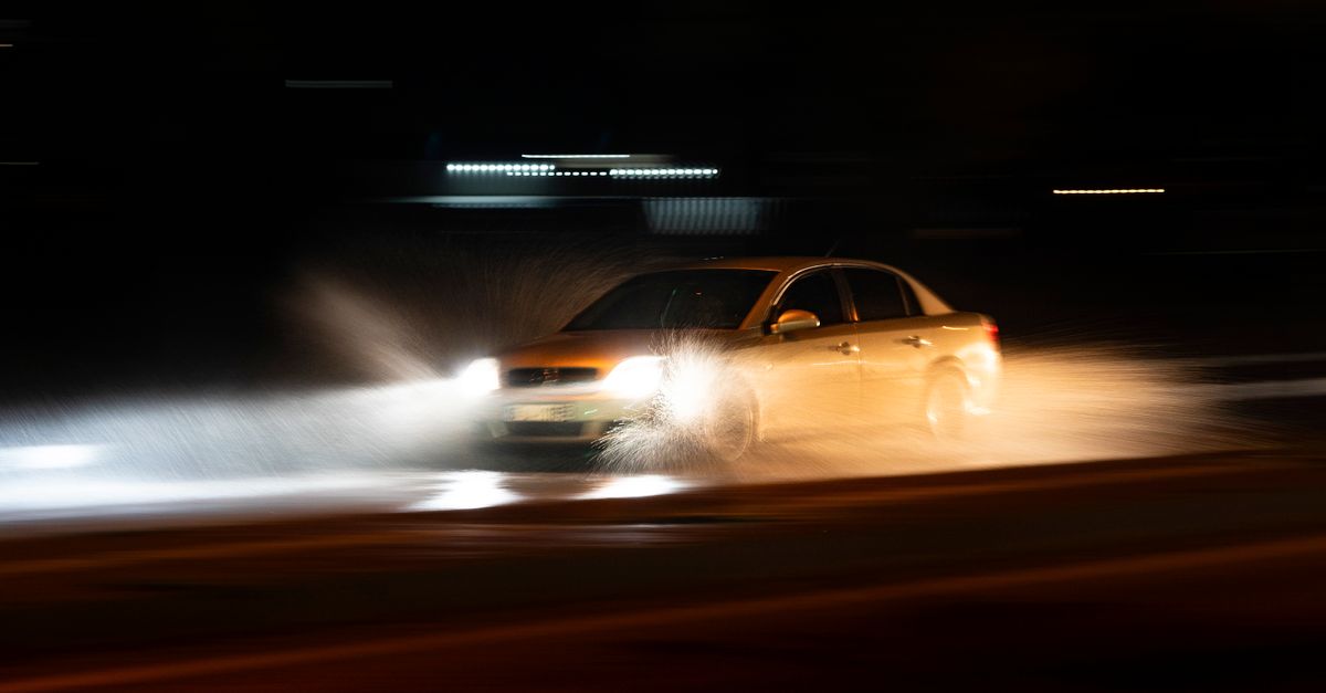 La nuit, on adapte sa vitesse à la portée des phares